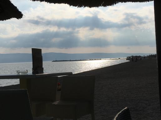 Abendstimmung im Café am Strand